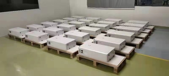 पावर वॉल Lifepo4 लिथियम डीप साइकिल सोलर बैटरी 200Ah 48V 5000W IP31